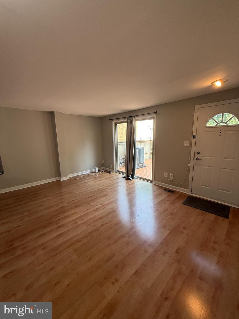 9425 Gentle Circle Property Photo 4