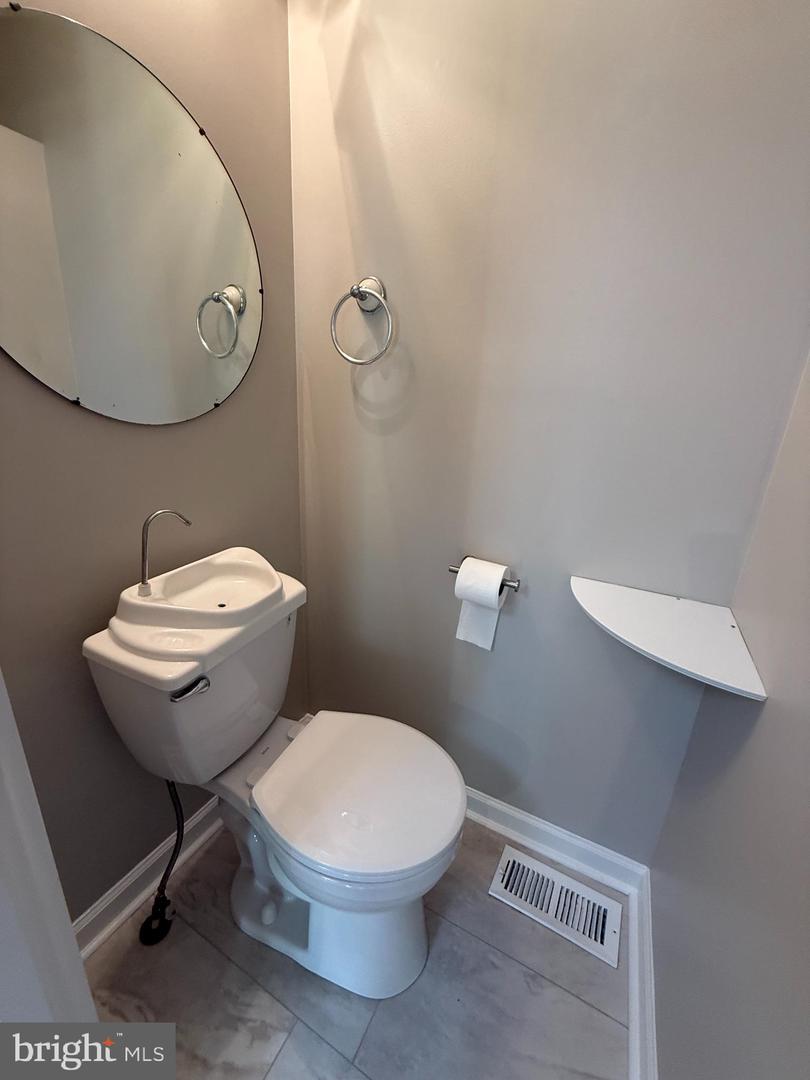9425 Gentle Circle Property Photo 10