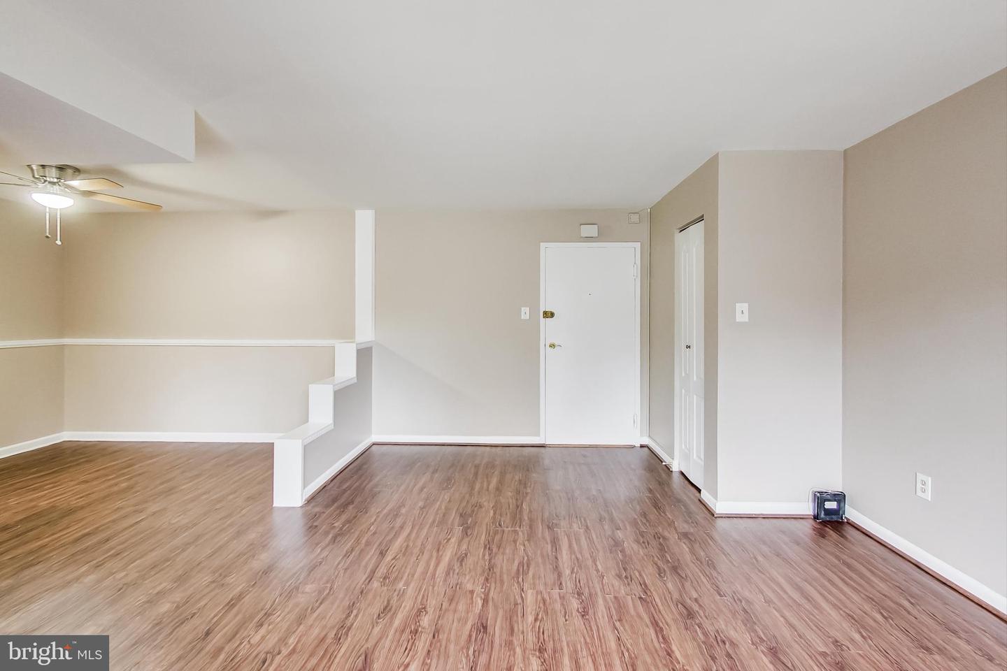 7611 Maple Ave #202 Property Photo 8