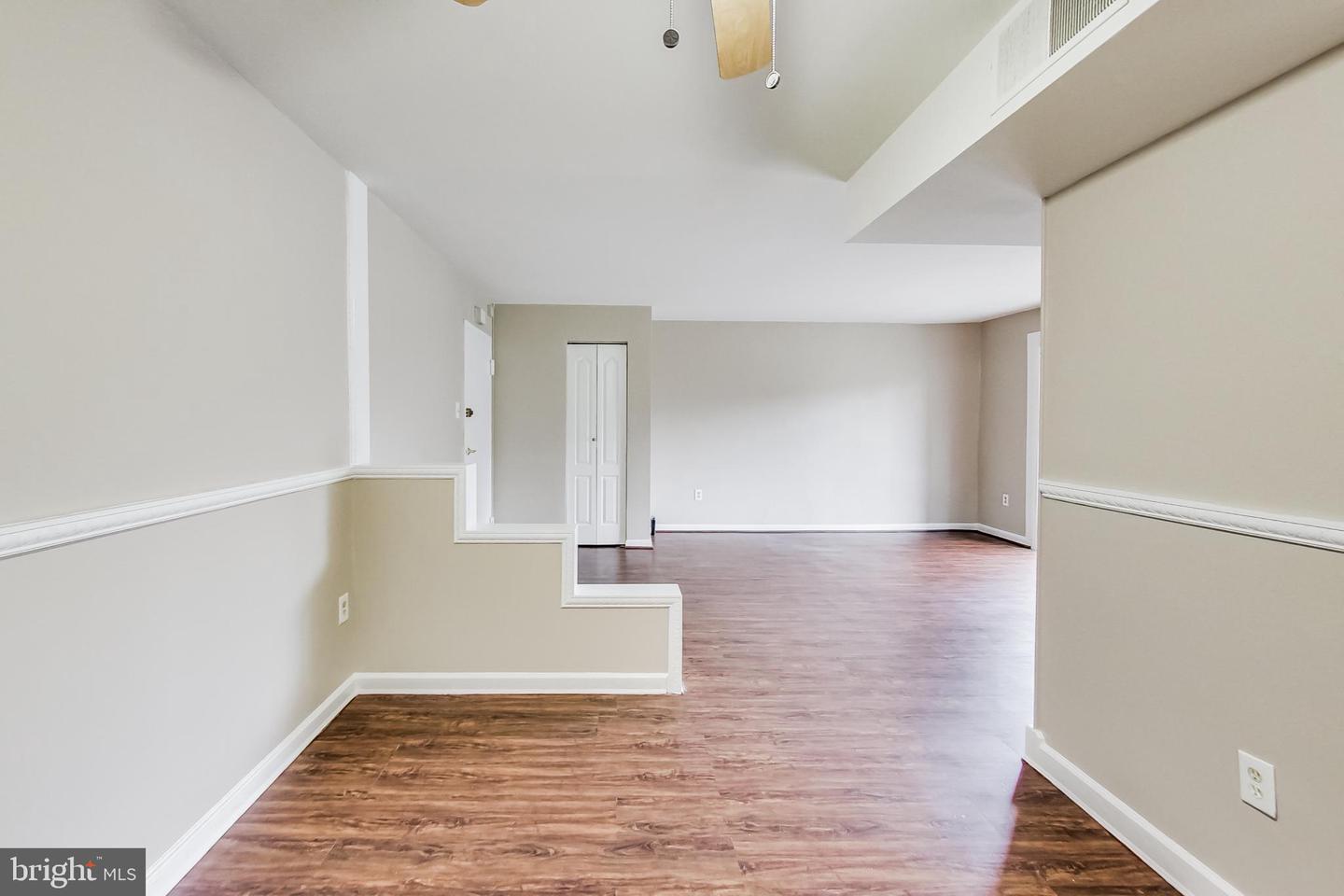 7611 Maple Ave #202 Property Photo 11
