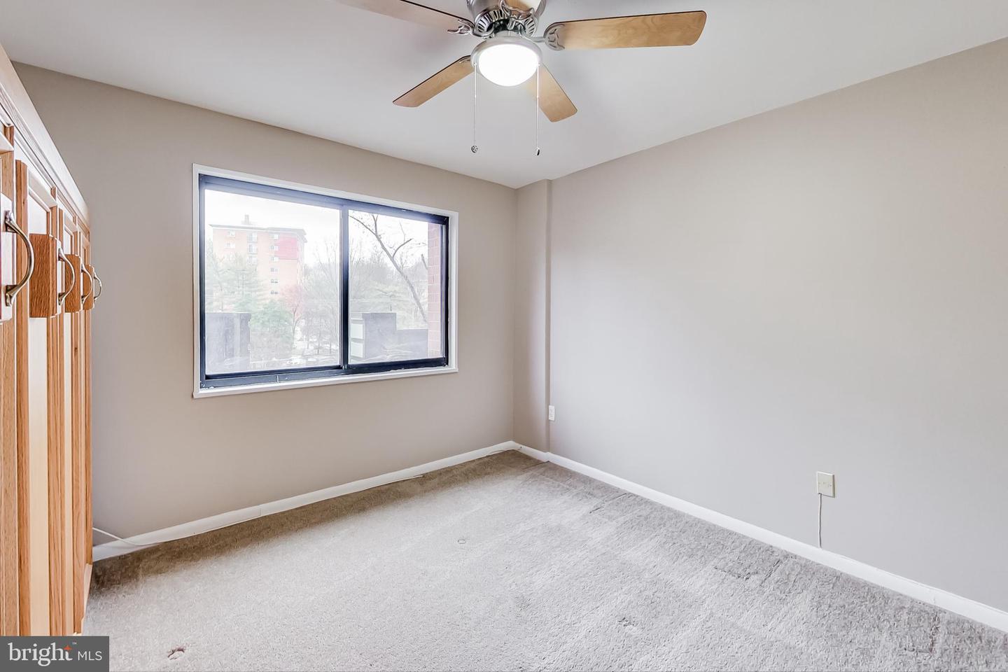7611 Maple Ave #202 Property Photo 19