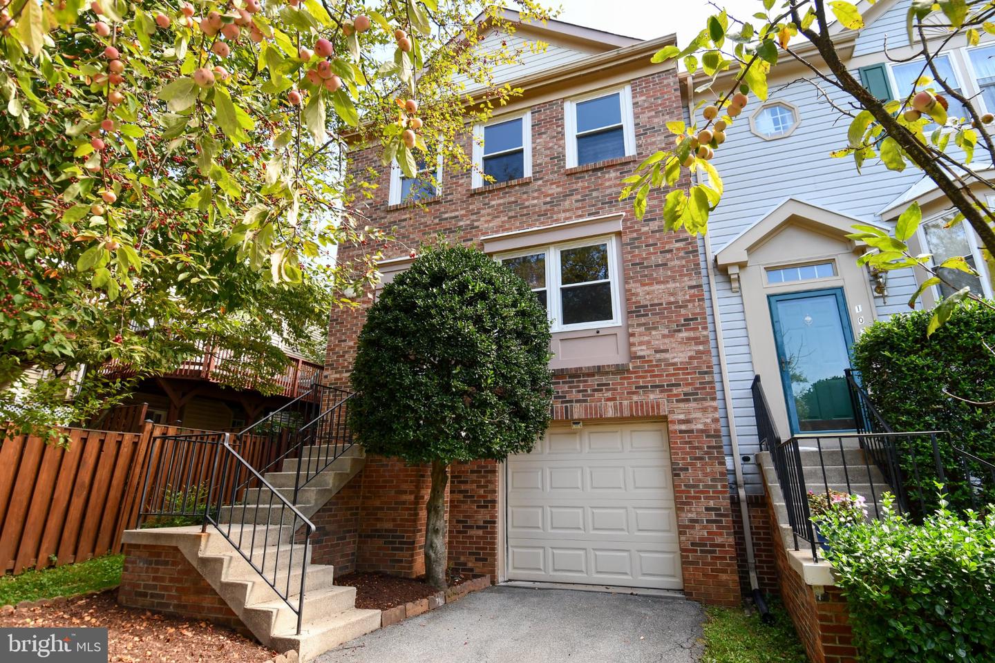 101 SMOOTHLEAF LN Property Photo 1