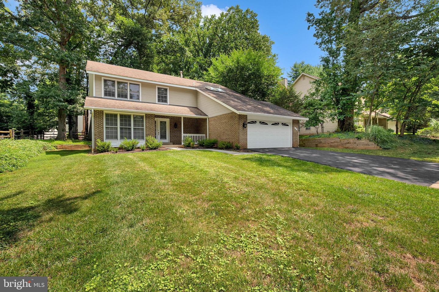 11533 FLINTS GROVE LN Property Photo 1