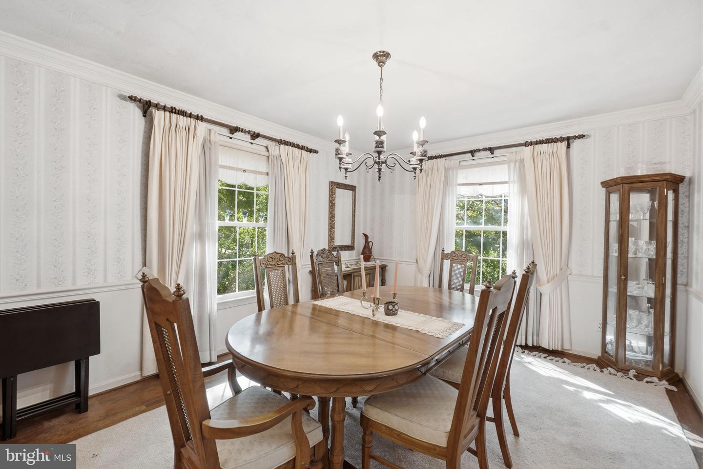 17517 Skyline Dr Property Photo 4