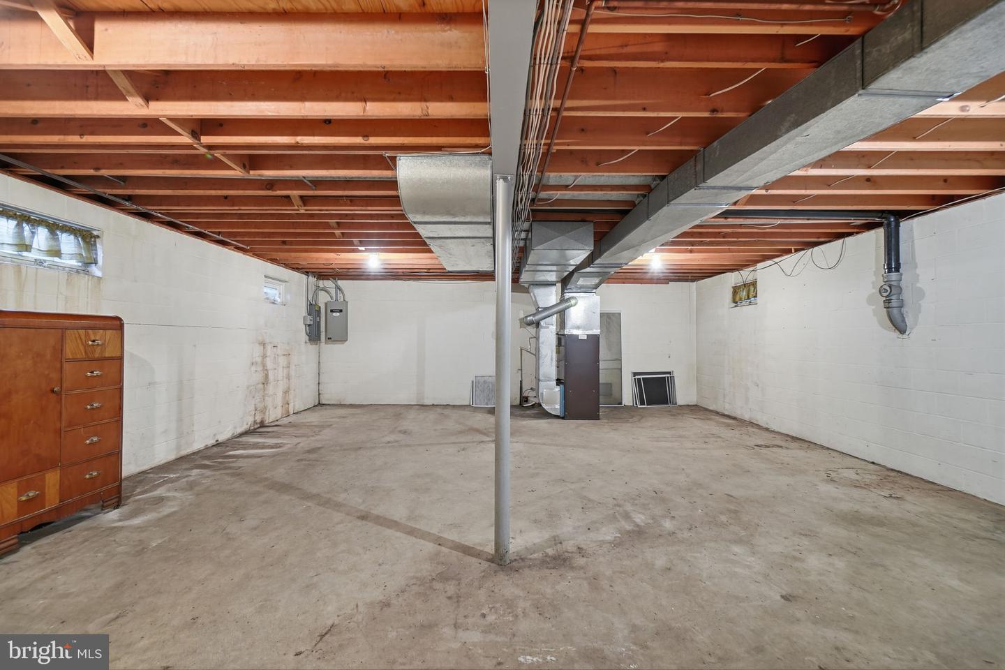 17517 Skyline Dr Property Photo 39