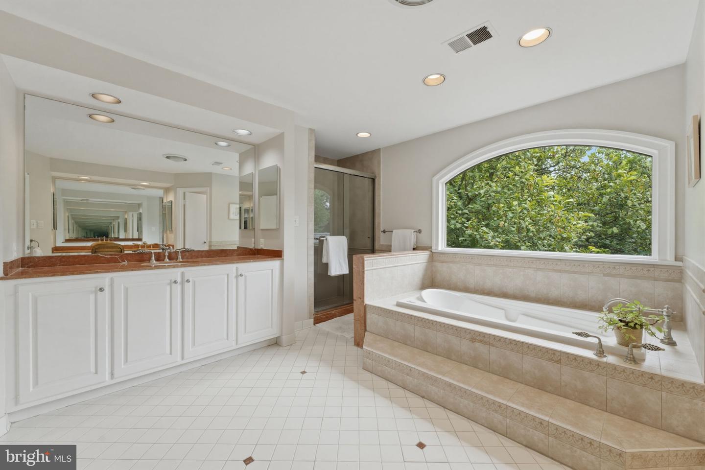 8004 Split Oak Dr Property Photo 39