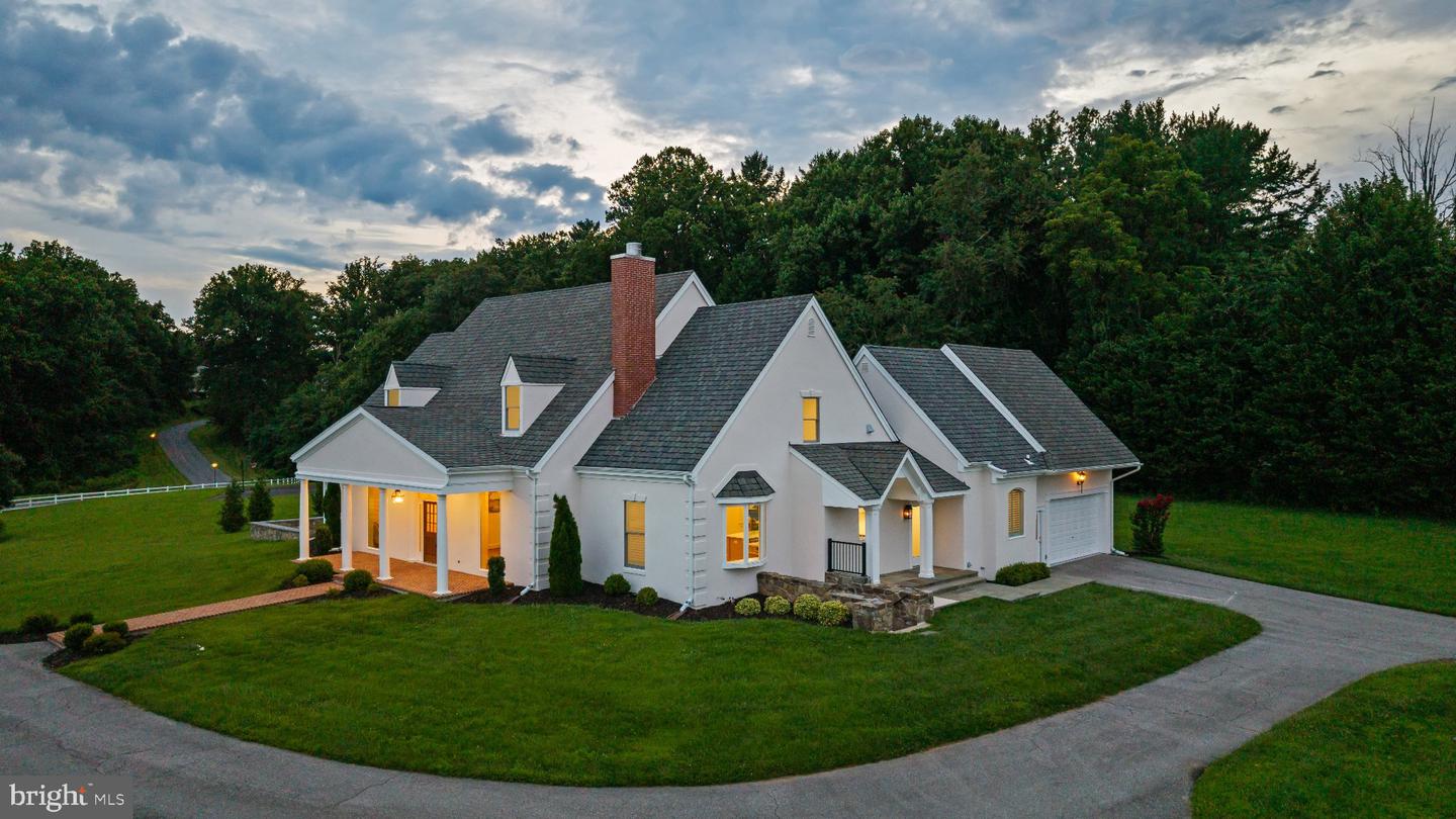 1301 Hennessy Ter Property Photo 1