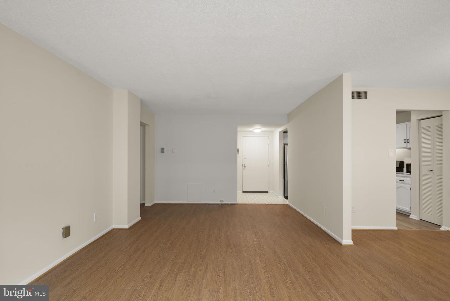 4 Monroe St #4-709 Property Photo 12
