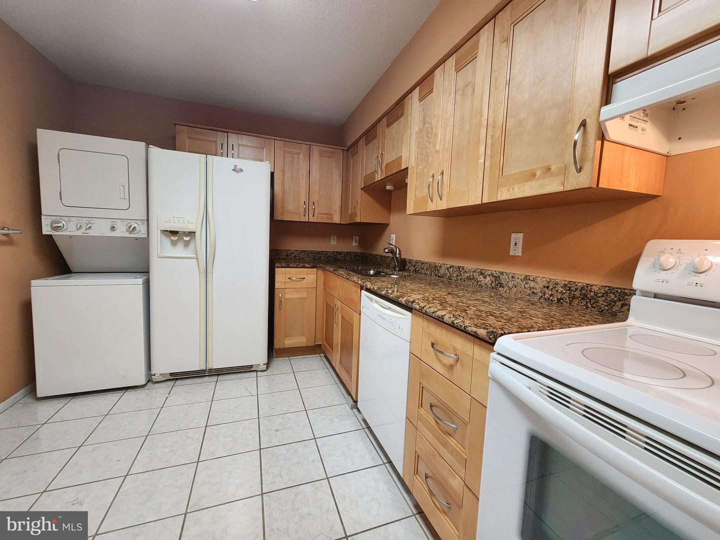 3330 N Leisure World Blvd #5-415 Property Photo 18