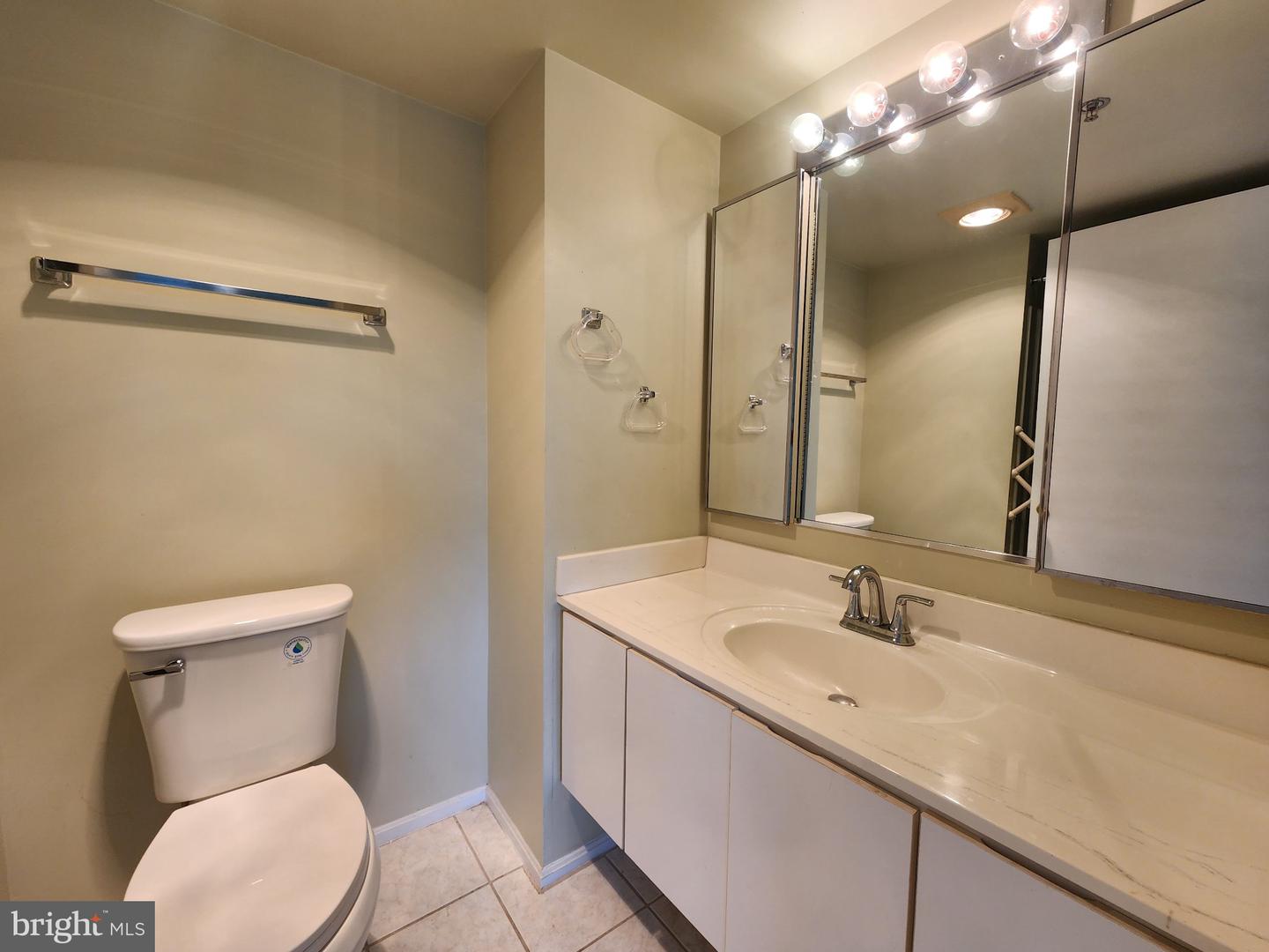 3330 N Leisure World Blvd #5-415 Property Photo 23