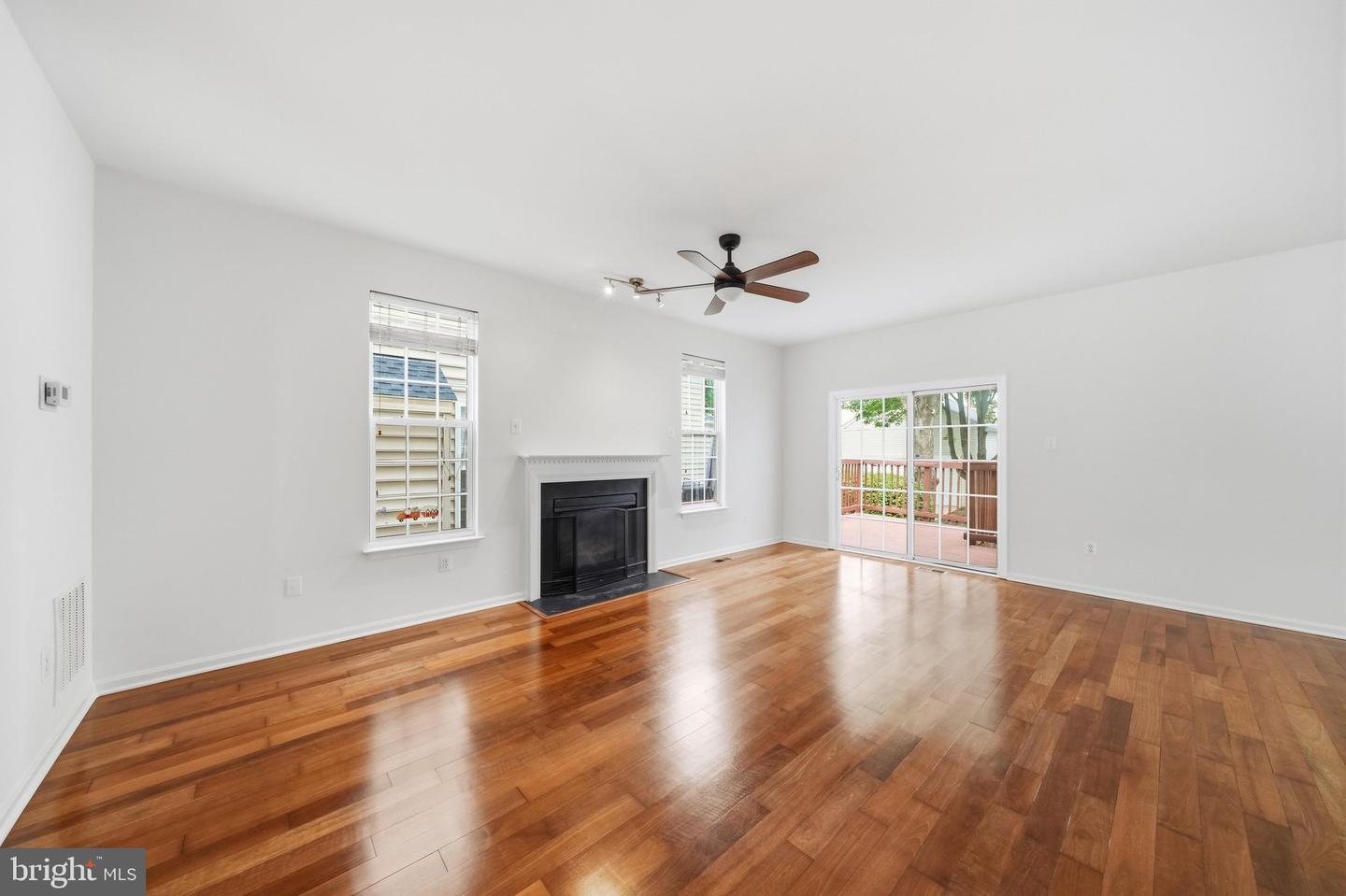 13814 Crownsgate Way Property Photo 11