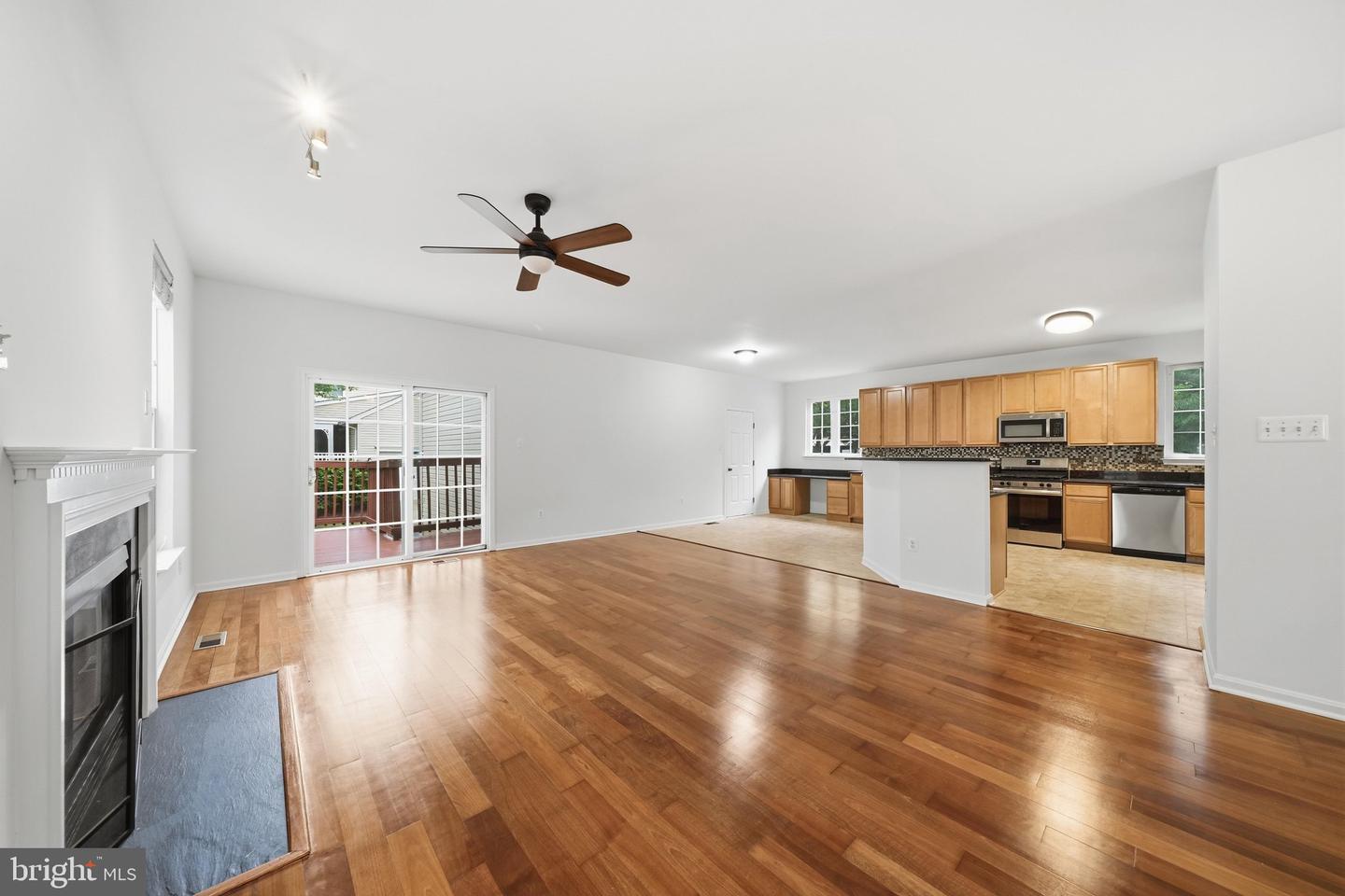 13814 Crownsgate Way Property Photo 12