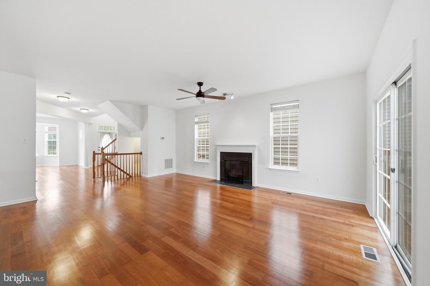 13814 Crownsgate Way Property Photo 13