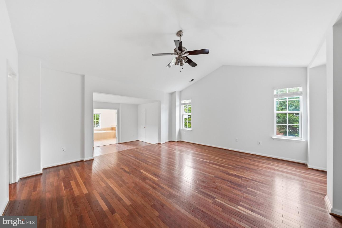13814 Crownsgate Way Property Photo 20