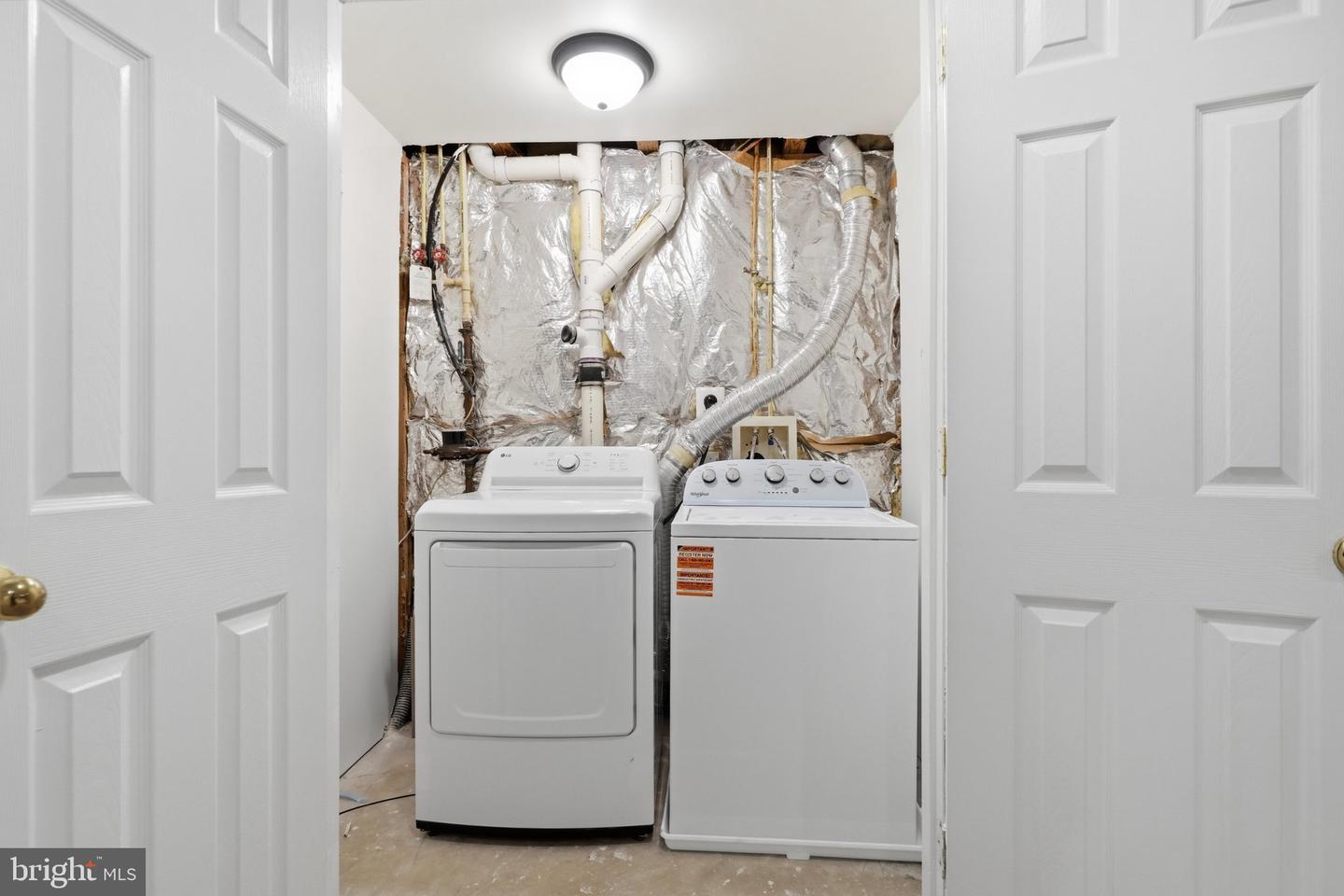 13814 Crownsgate Way Property Photo 39