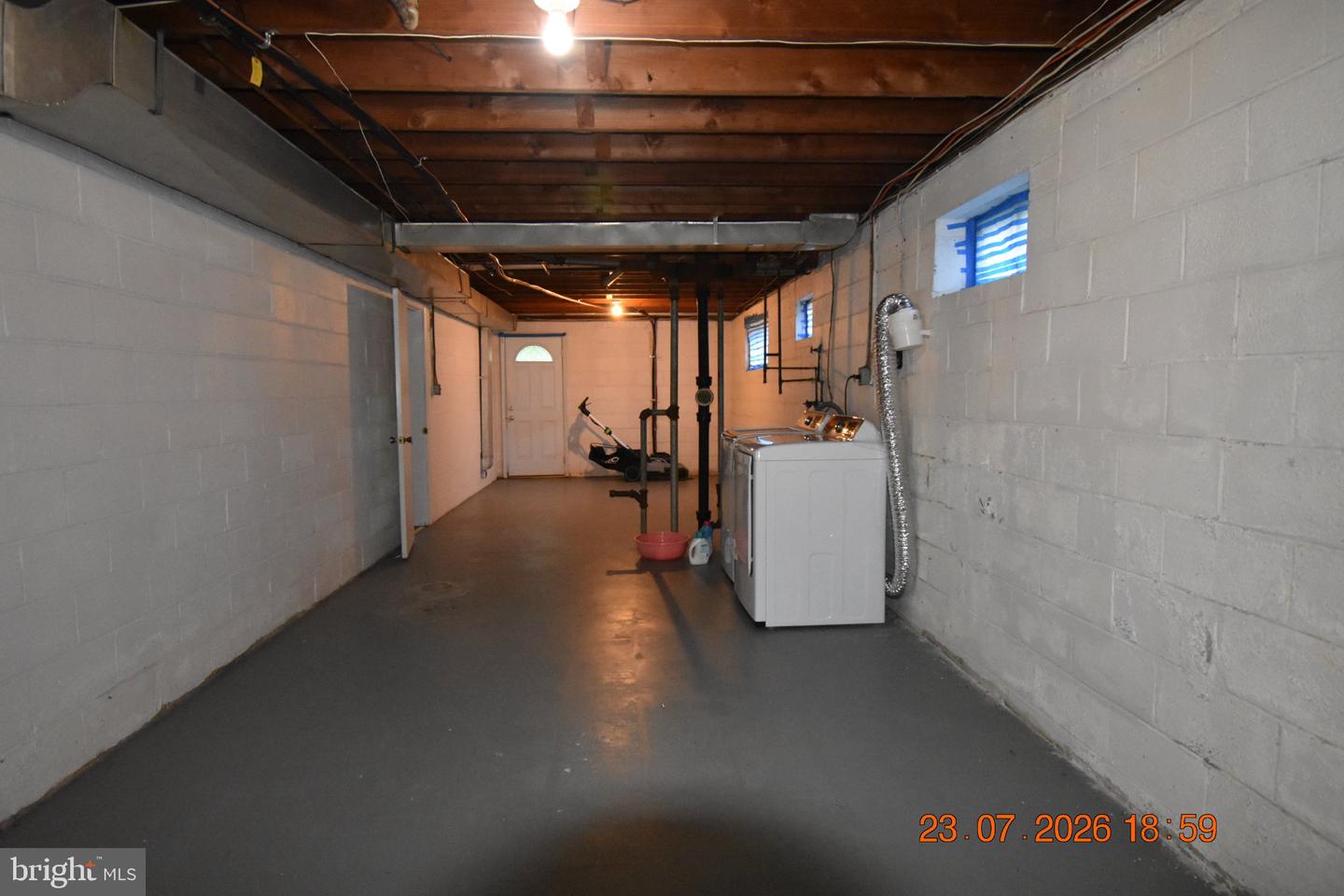 716 Whitaker Ter Property Photo 27
