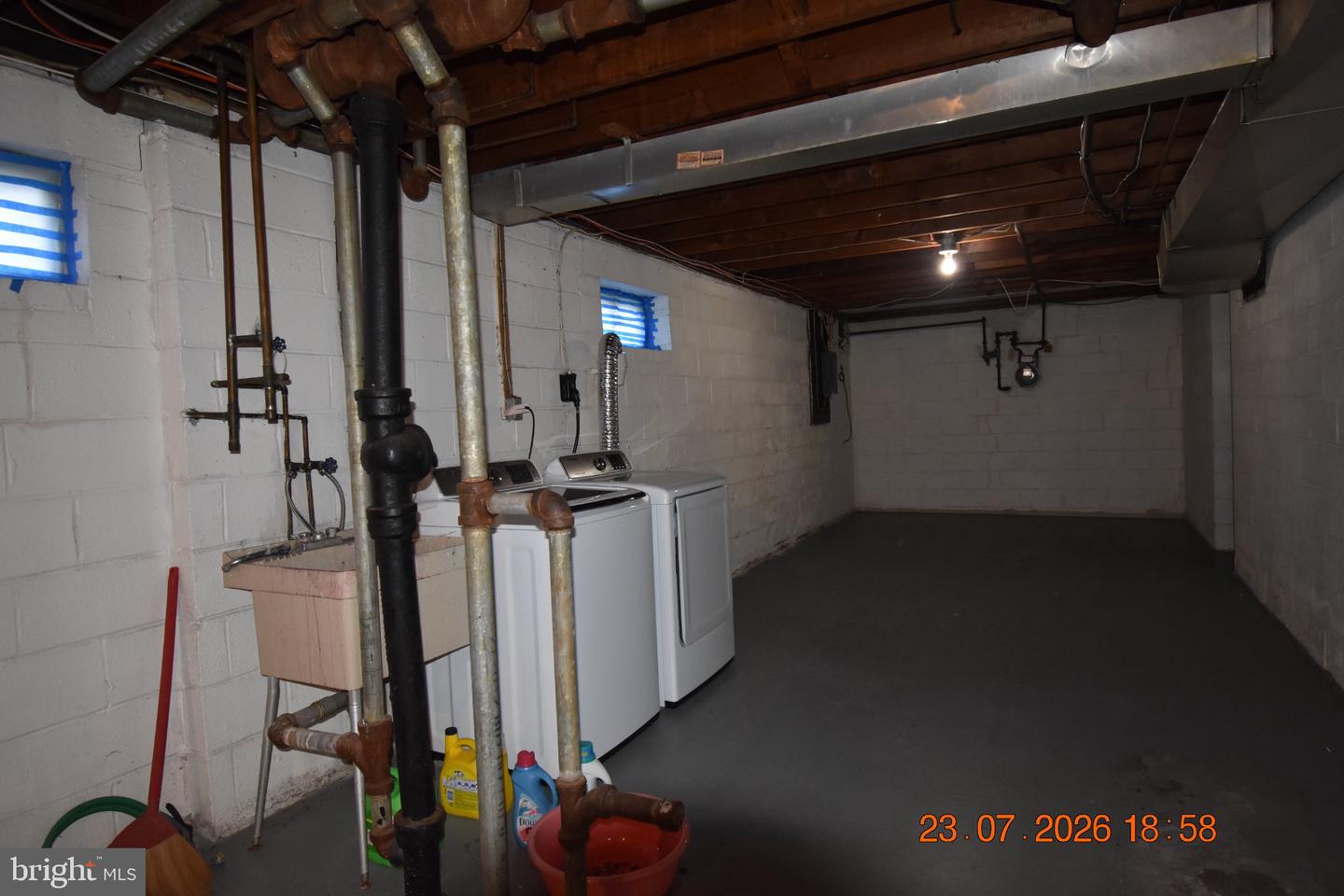 716 Whitaker Ter Property Photo 29