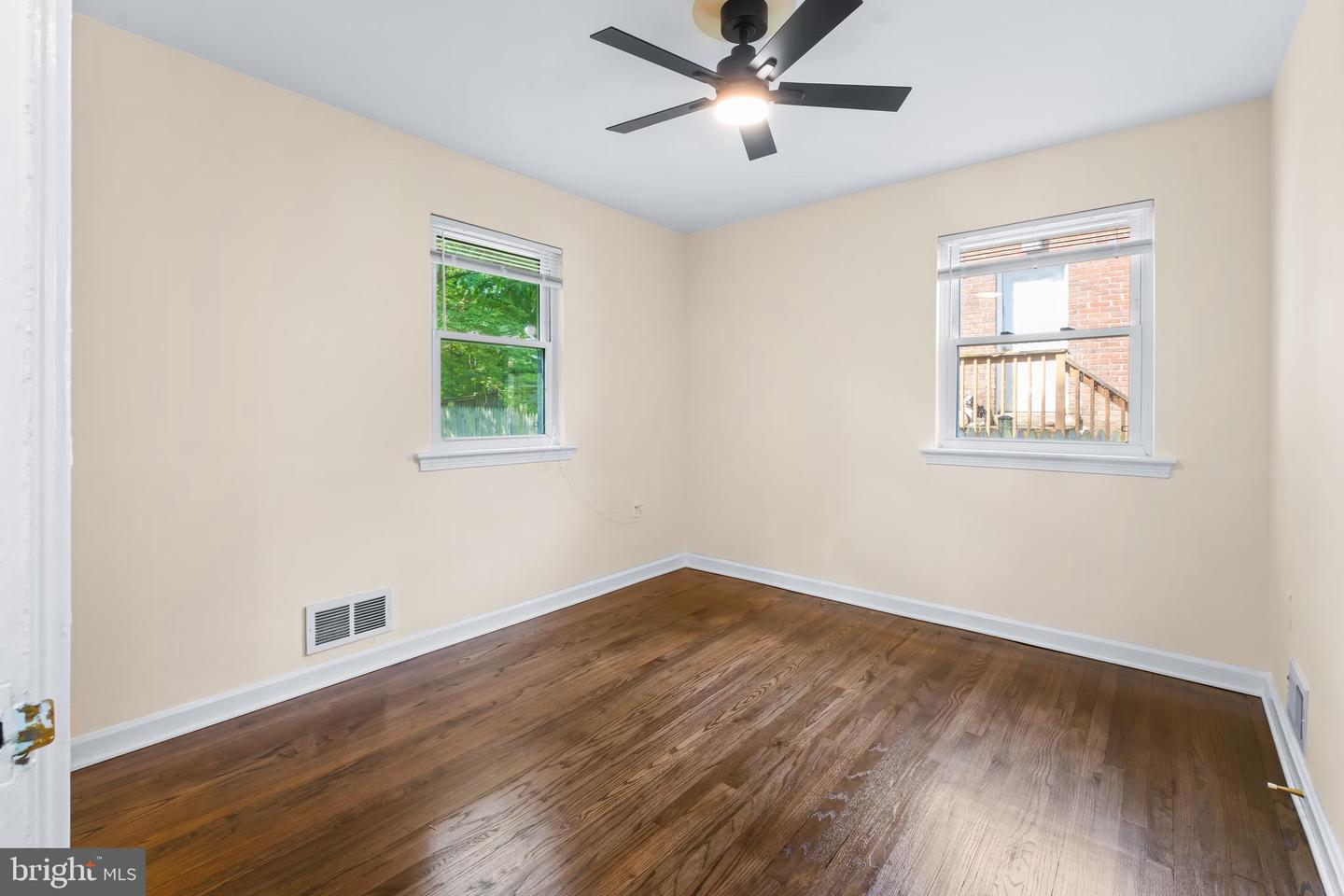 121 Whitmoor Ter Property Photo 23