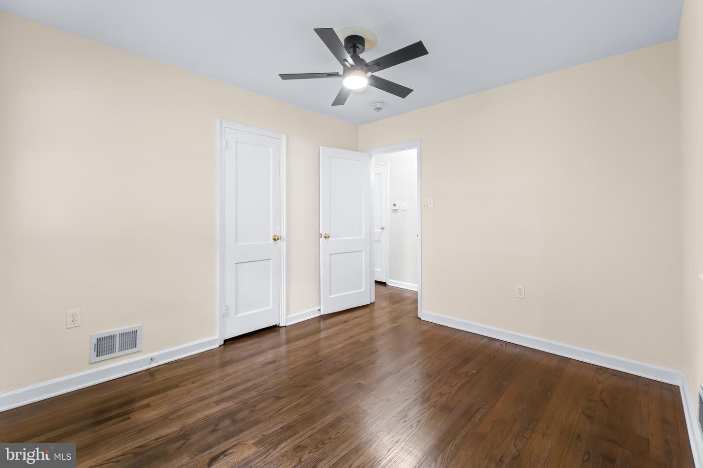 121 Whitmoor Ter Property Photo 24