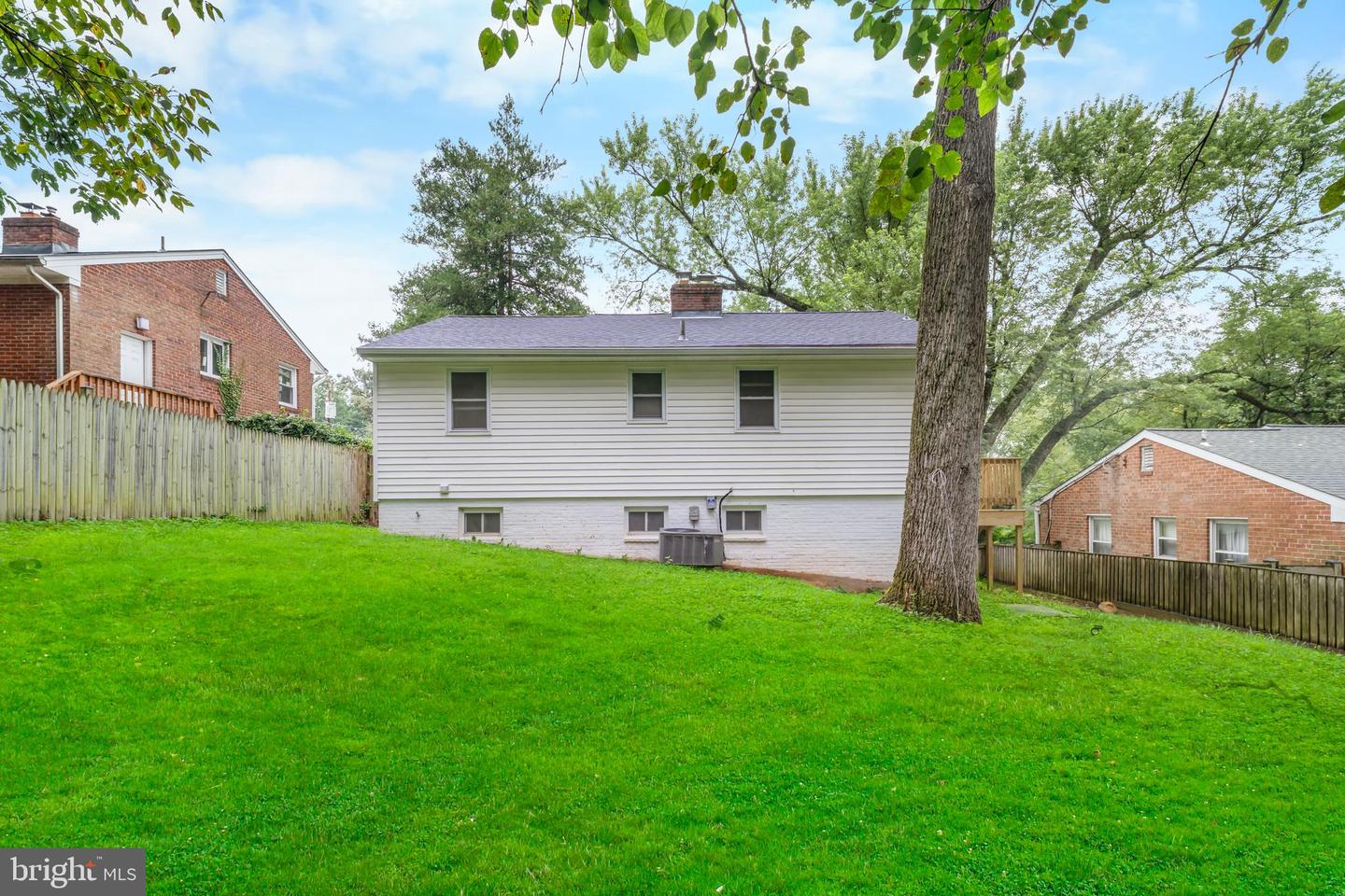 121 Whitmoor Ter Property Photo 33