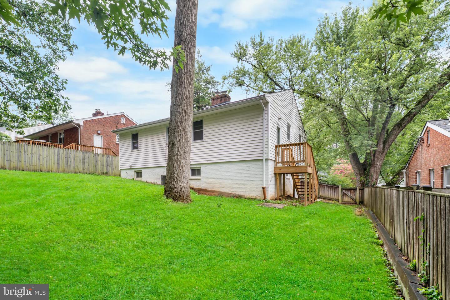 121 Whitmoor Ter Property Photo 34