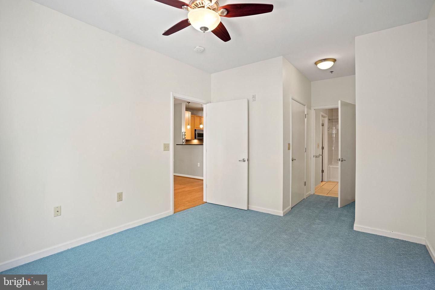 1201 E West Hwy #314 Property Photo 11