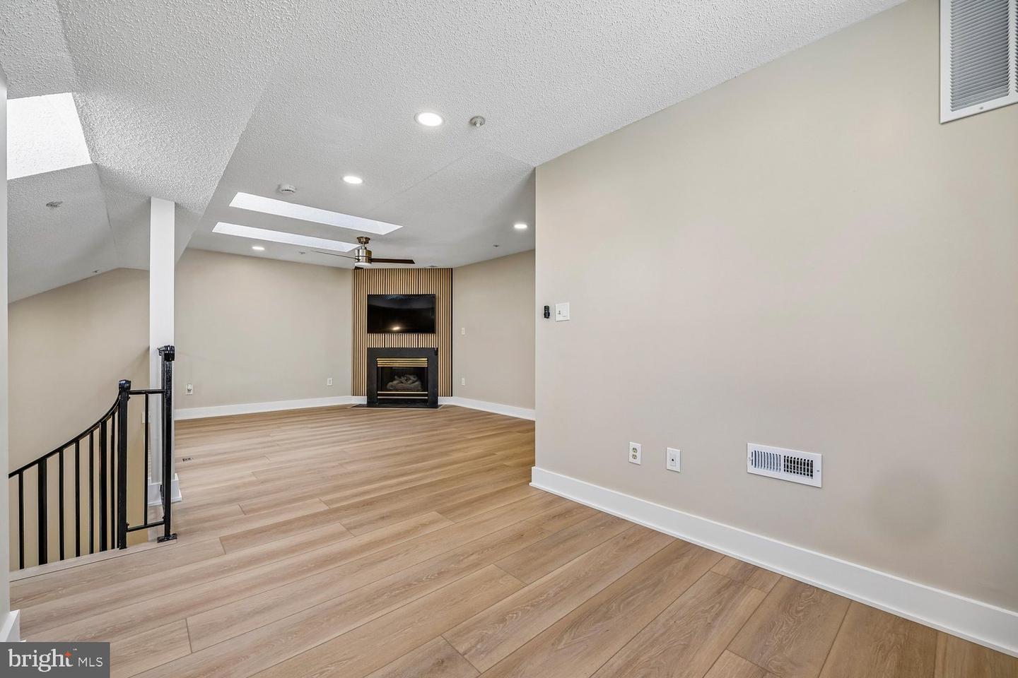 12904 Churchill Ridge Cir #3-11 Property Photo 32