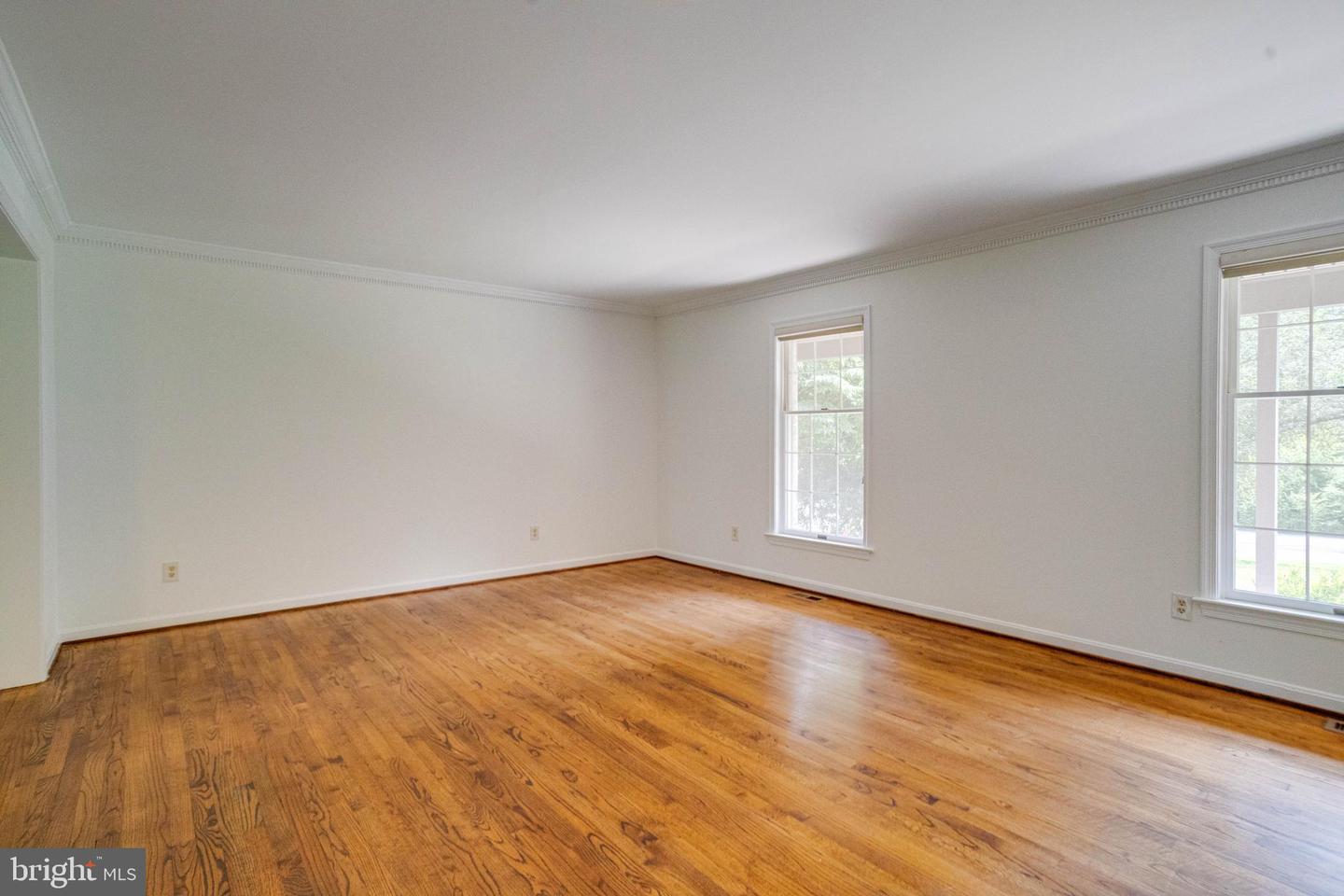 9326 Edgewood Ct Property Photo 9