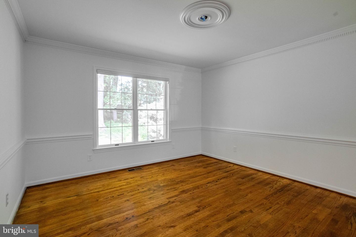 9326 Edgewood Ct Property Photo 15