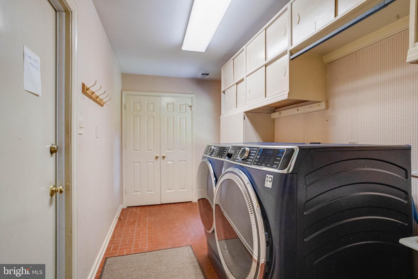 9326 Edgewood Ct Property Photo 38