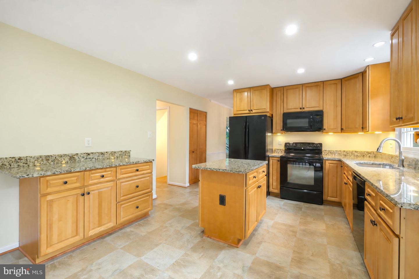 118 Summit Hall Rd Property Photo 8