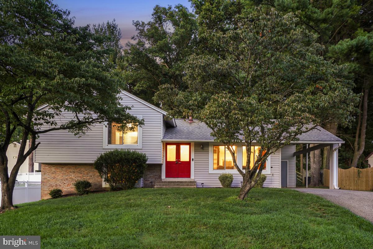18221 Mehrens Ter Property Photo 1