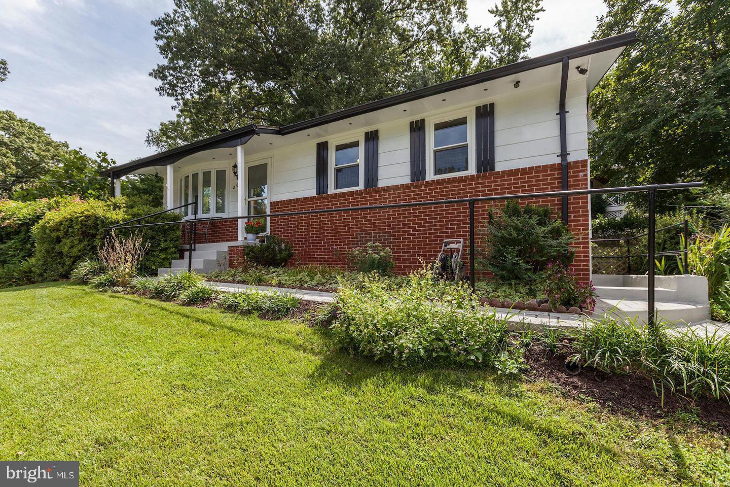 801 JOHNSON AVE