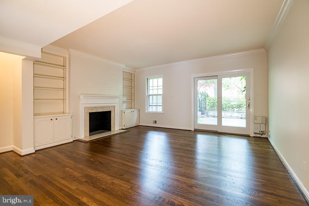 3500 Hamlet Pl #702 Property Photo 2