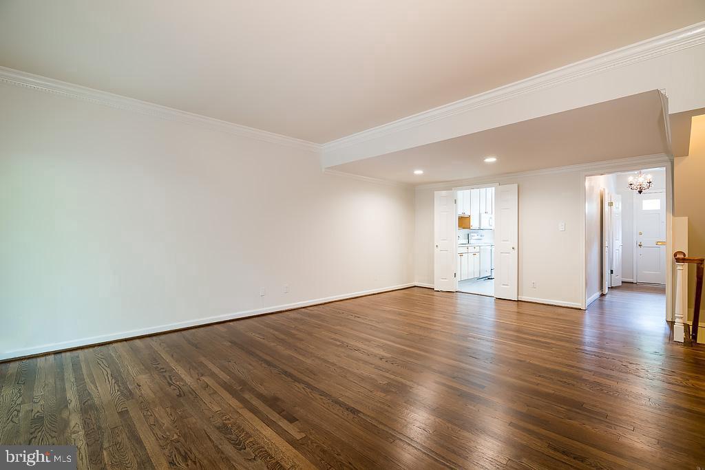 3500 Hamlet Pl #702 Property Photo 4