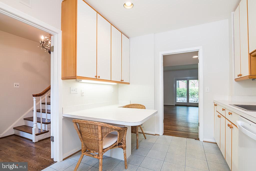3500 Hamlet Pl #702 Property Photo 8