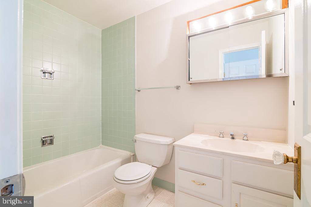 3500 Hamlet Pl #702 Property Photo 19