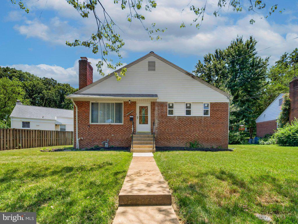 10402 ROYALTON TER