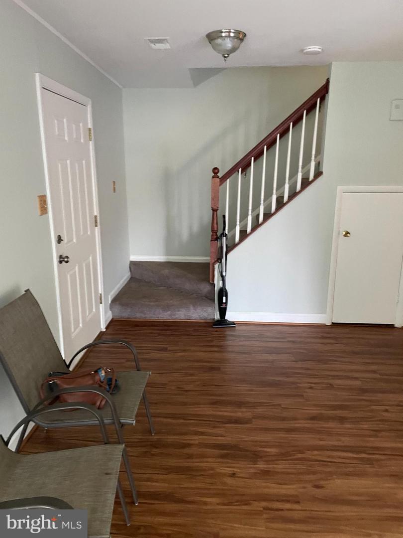 18625 Nutmeg Pl Property Photo 2