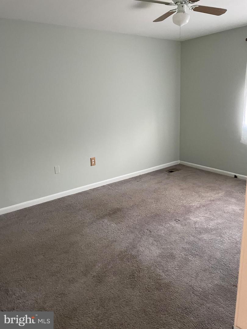 18625 Nutmeg Pl Property Photo 6
