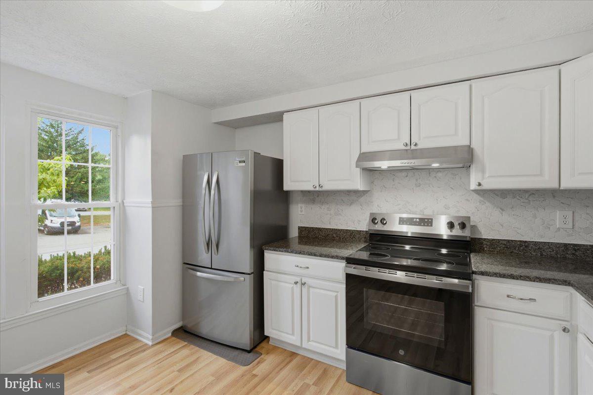 508 Palmspring Dr Property Photo 9