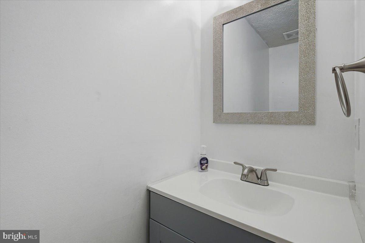 508 Palmspring Dr Property Photo 34