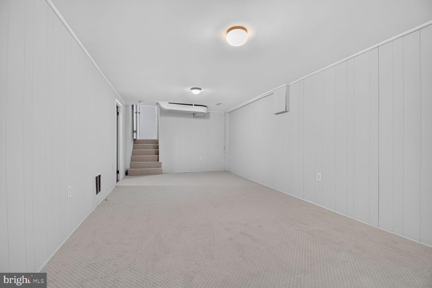 8511 Freyman Dr Property Photo 33