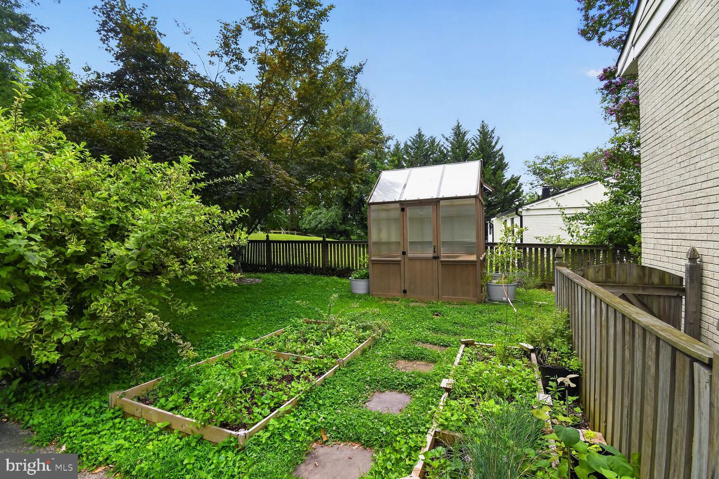 8511 Freyman Dr Property Photo 37