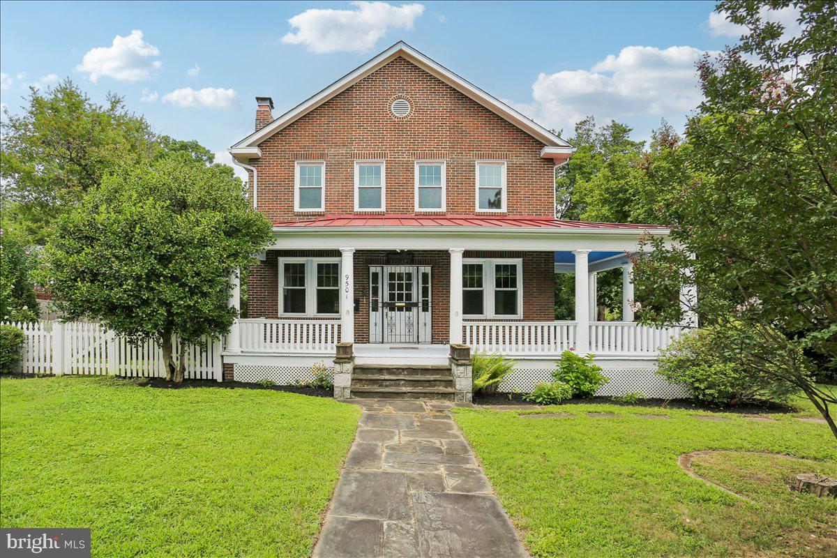 9501 Colesville Rd Property Photo 1