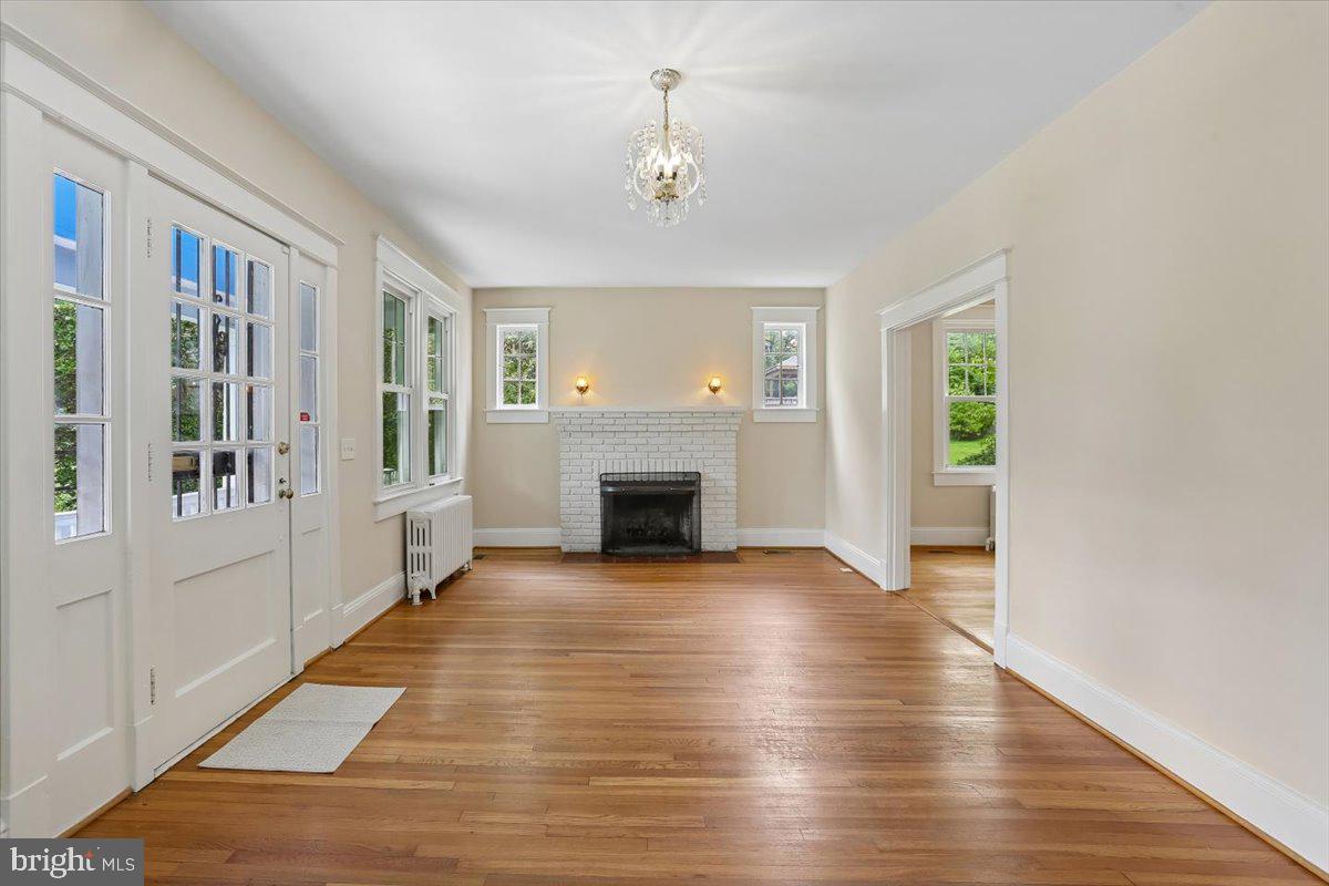 9501 Colesville Rd Property Photo 11