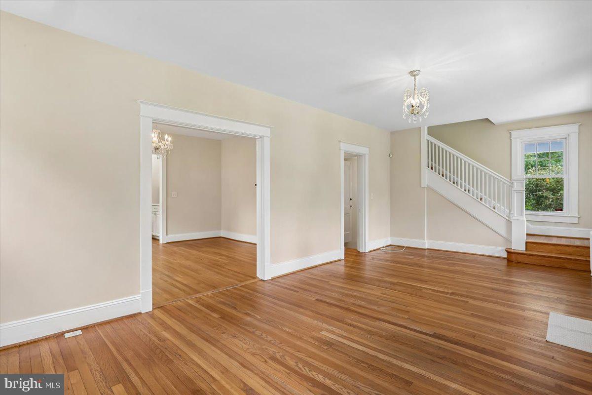9501 Colesville Rd Property Photo 14