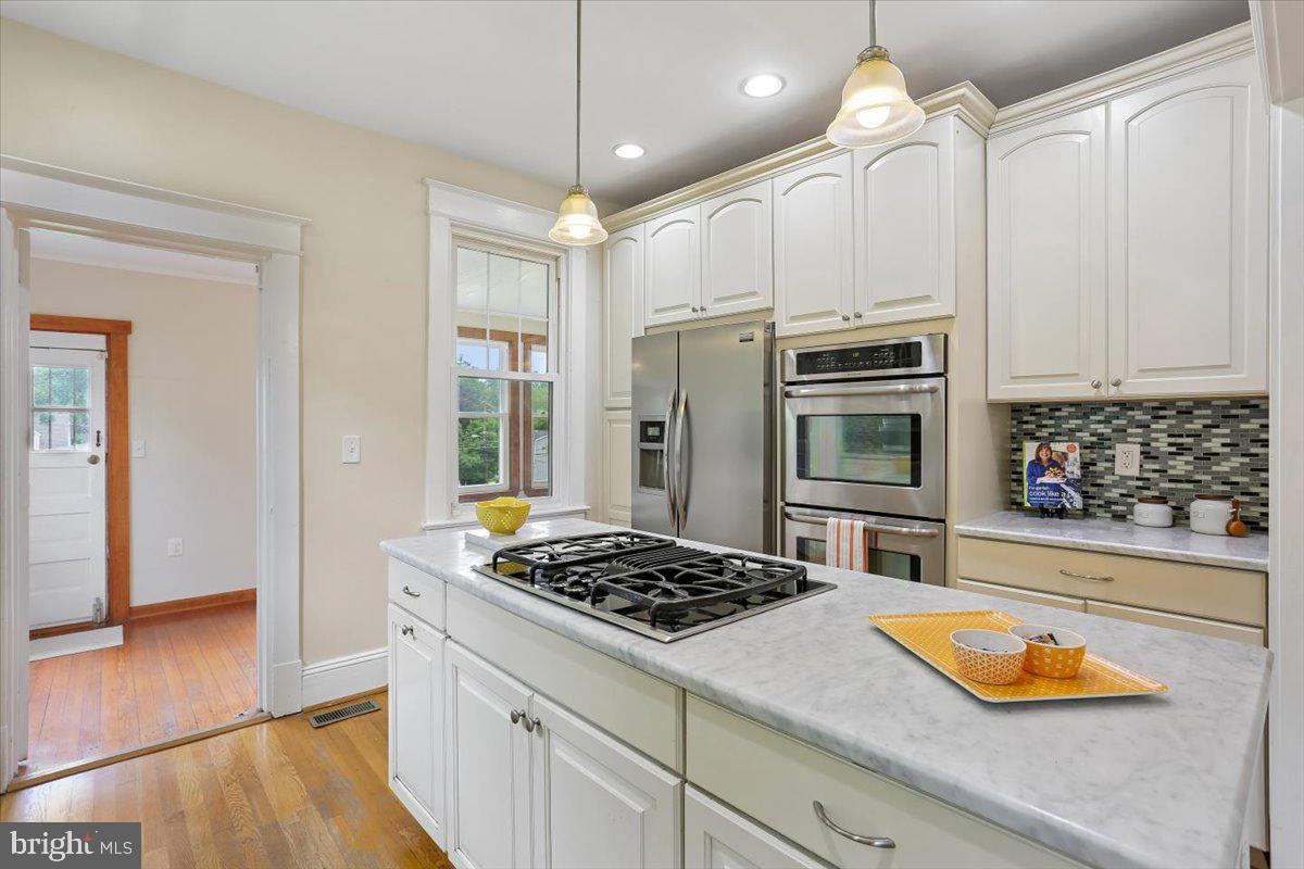 9501 Colesville Rd Property Photo 23
