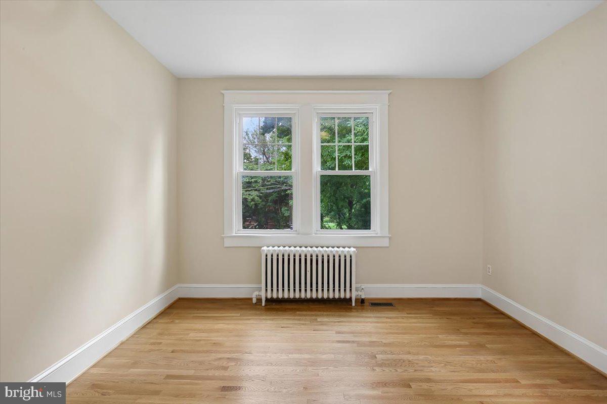 9501 Colesville Rd Property Photo 32
