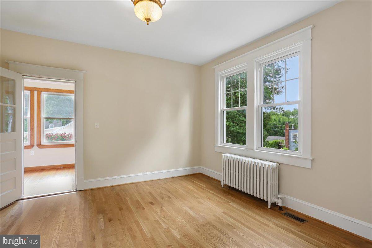 9501 Colesville Rd Property Photo 33
